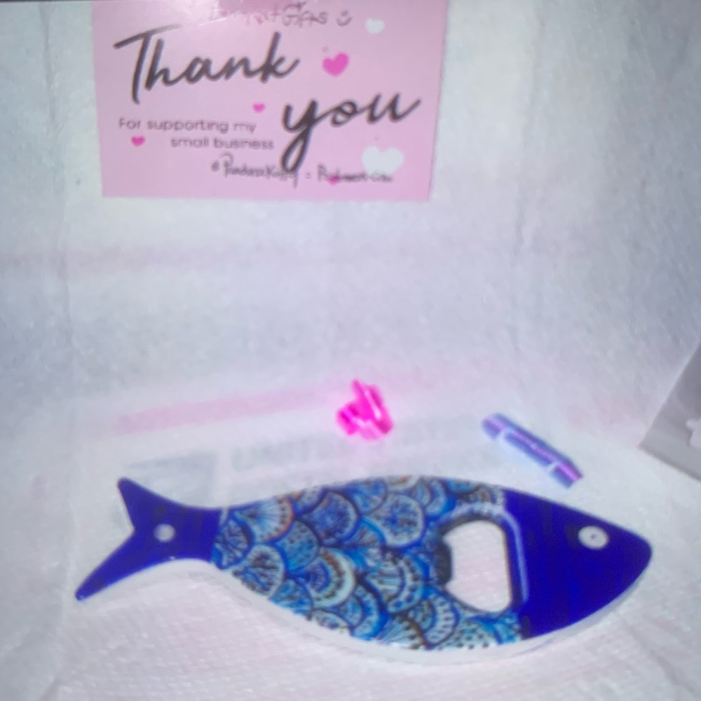 SURFS UP Plastic Metal Bottle Lid Opener in Blue (1) One NEW Pop A Lid